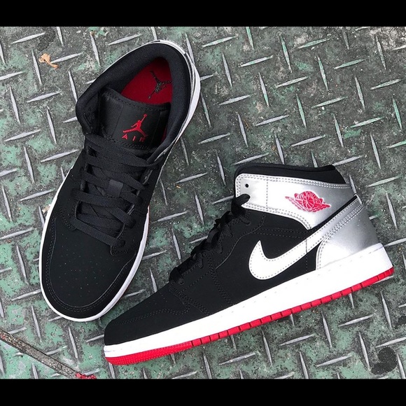 jordan 1 aj mid